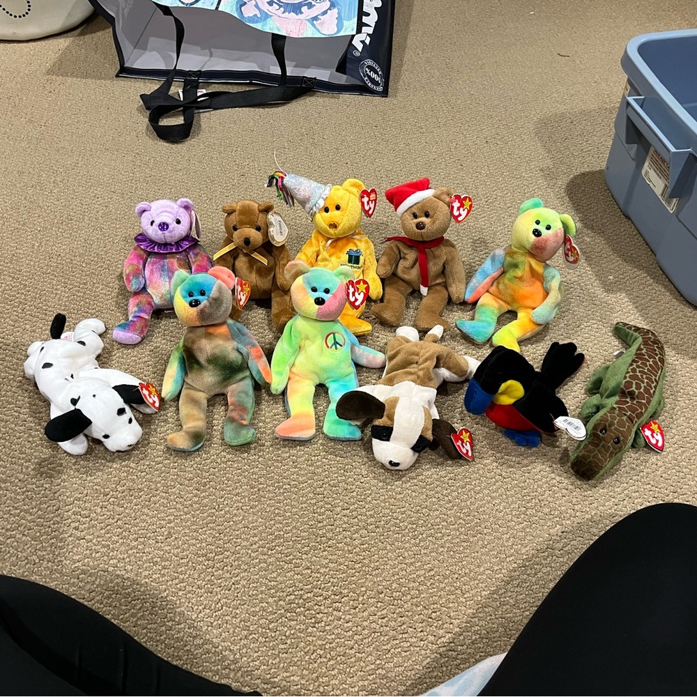 Lot of 11 Beanie Babies